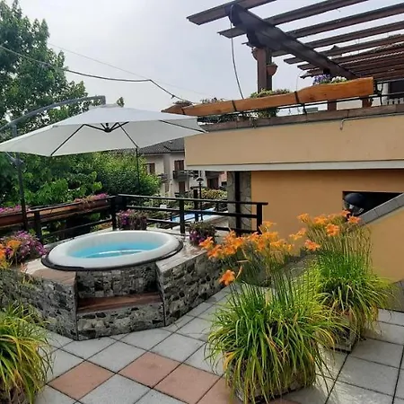 Apartament La Terrazza Casa Carenno