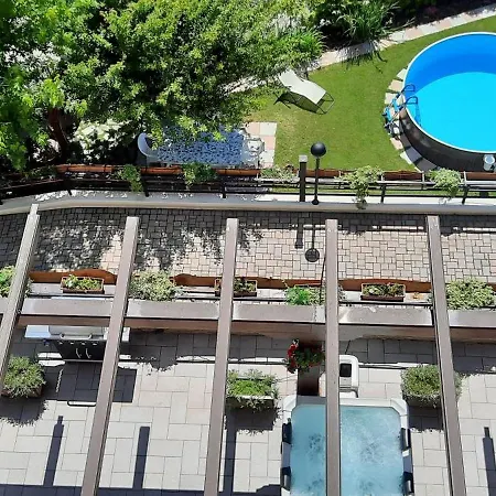 Апартаменты La Terrazza Casa